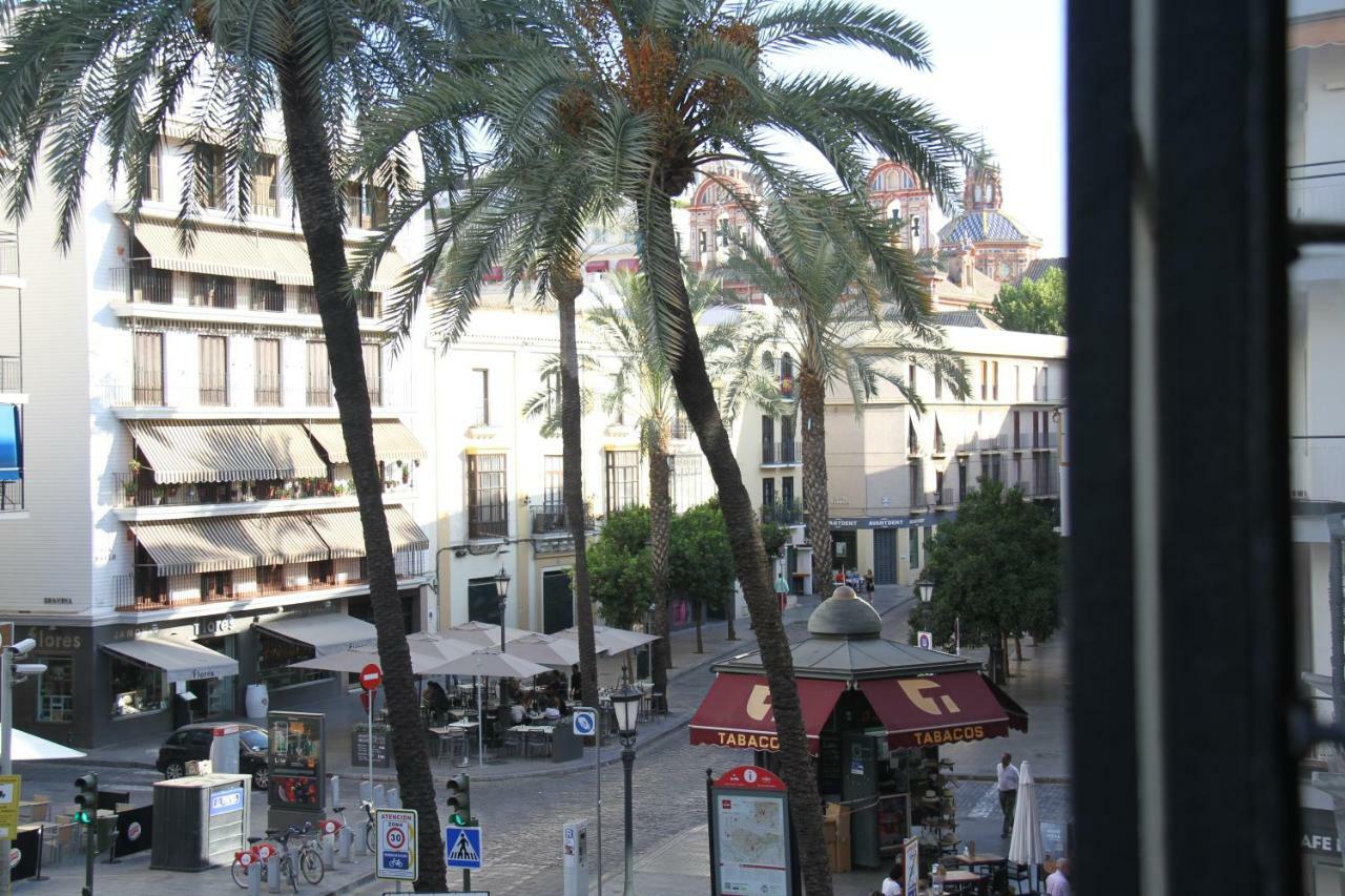 Elegant 2 Bedroom Apartment In Historic 1882 Building Central Sevilla Private Parking & Country Club Access — Fotos 1
